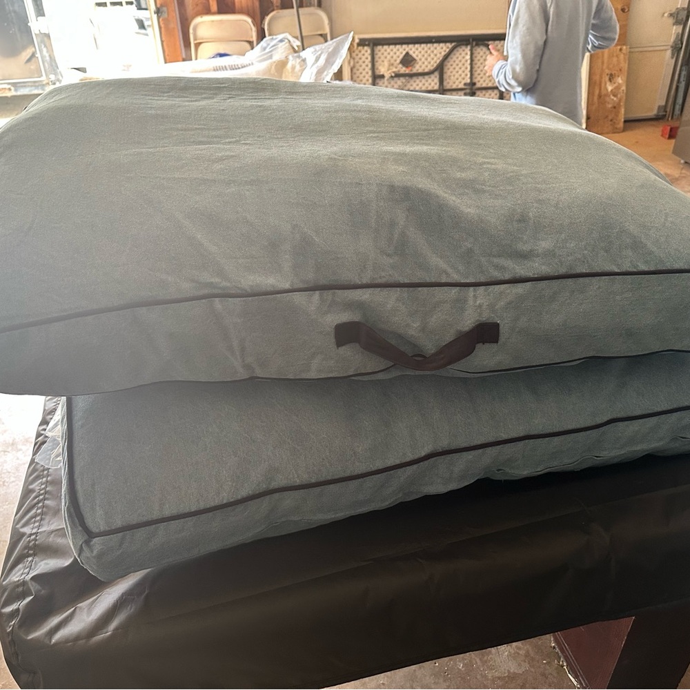 GAP Gray Dog Bedding Set